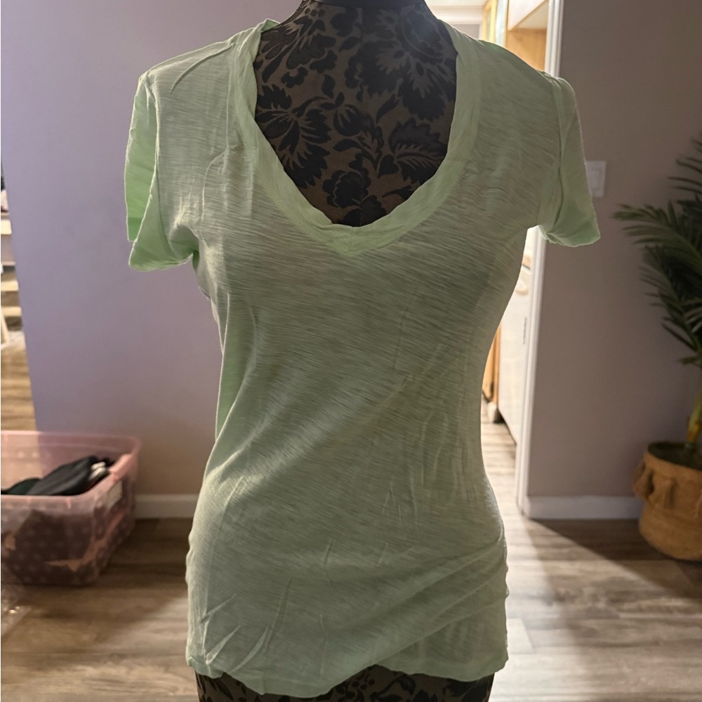 Light Green V-Neck Women's Top James Perse nwt